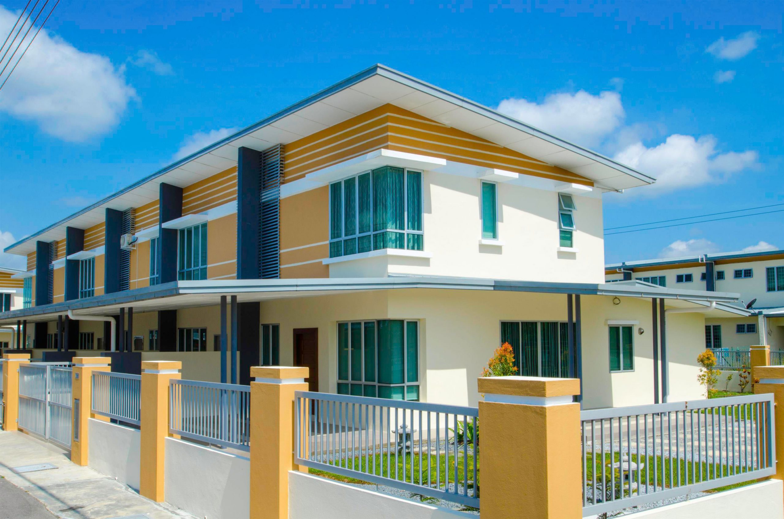 Pearl Avenue (Belinda)